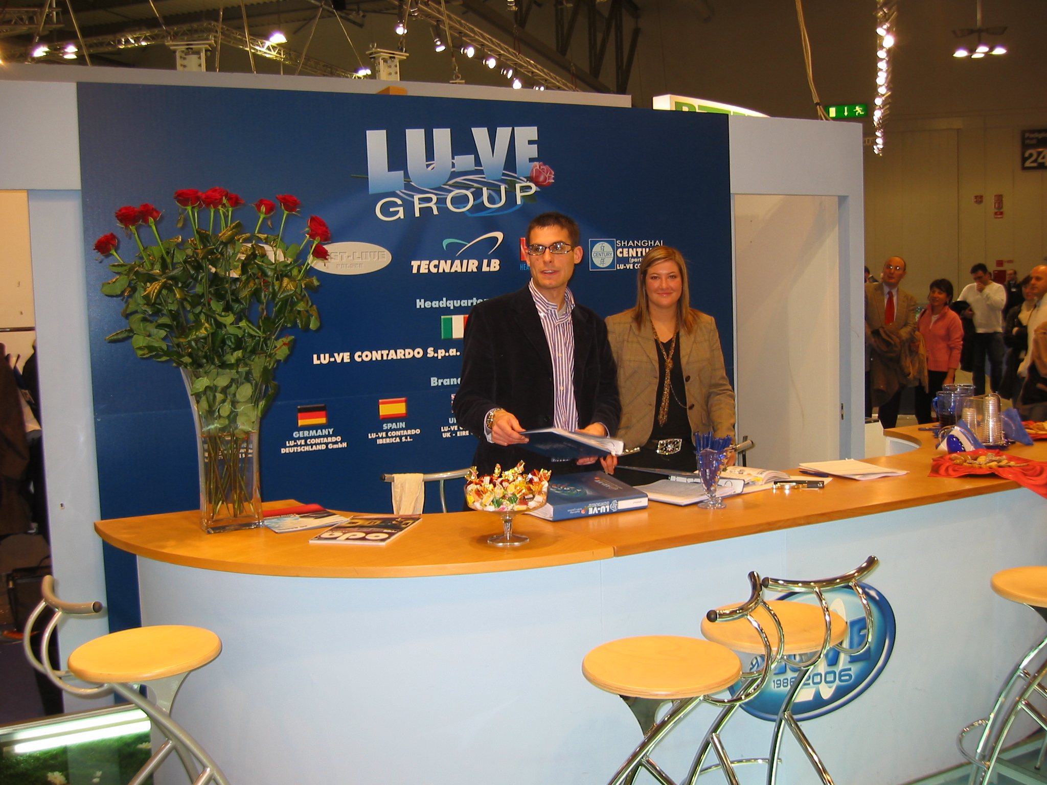 STAND RECEPTION
